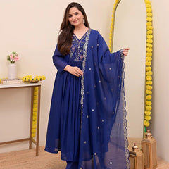 Women's Chanderi Silk Embroidered Kurta Pant Set With Chanderi Dupatta