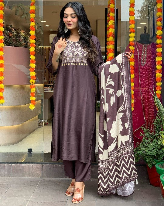 Morlo Rust Parampara Kurta Pant Set wWith Mal Dupatta