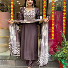 Morlo Rust Parampara Kurta Pant Set wWith Mal Dupatta