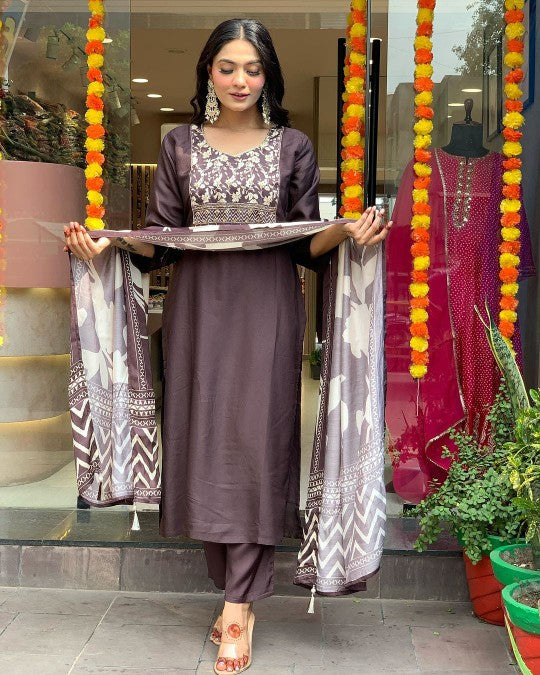 Morlo Rust Parampara Kurta Pant Set wWith Mal Dupatta