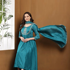 Vichitra Silk Kurta Pant Set With Vichitra Silk Dupatta