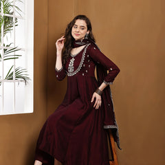 Vichitra Silk Kurta Pant Set With Vichitra Silk Dupatta
