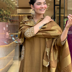 Gold Parampara Kurta Pant Set With Jacquard Dupatta