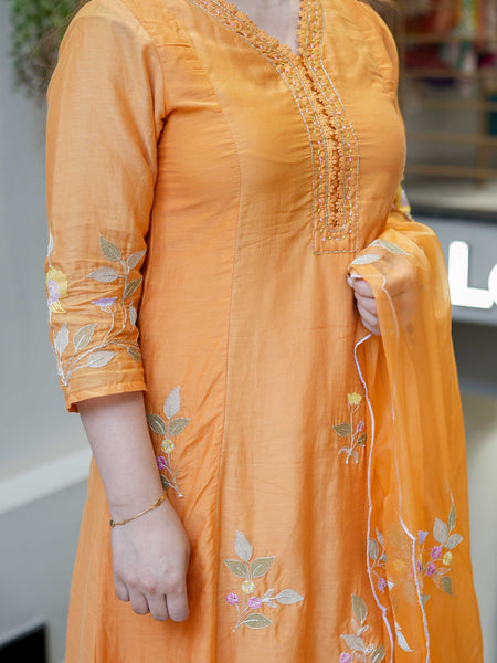 Women's Muslin Embroidered Kurta with Pant & Organza Dupatta Set