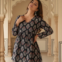 Women’s Black Rayon Printed Fancy Tunic Top