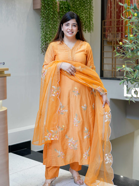 Women's Muslin Embroidered Kurta with Pant & Organza Dupatta Set