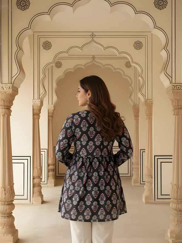 Women’s Black Rayon Printed Fancy Tunic Top