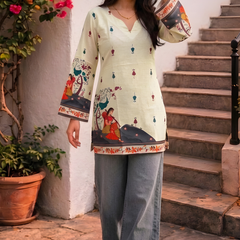 Women’s Cream Cotton Kalamkari Printed V-Neck Tunic