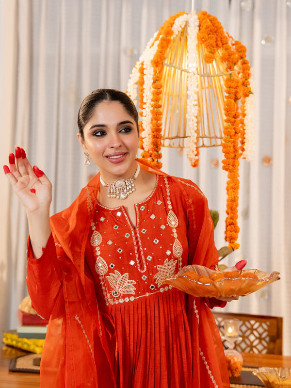 Women’s Chanderi Silk Embroidered Kurta with Chanderi Silk Bottom & Embroidered Chanderi Dupatta Set