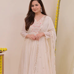 Women's Chanderi Silk Embroidered Kurta Pant Set With Chanderi Dupatta