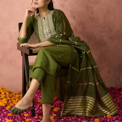 Parampara Kurta Pant Set With Jacquard Dupatta
