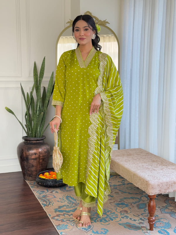 Women's Bandhani Print Embroidered Kurta Pant Set With Muslin Dupatta