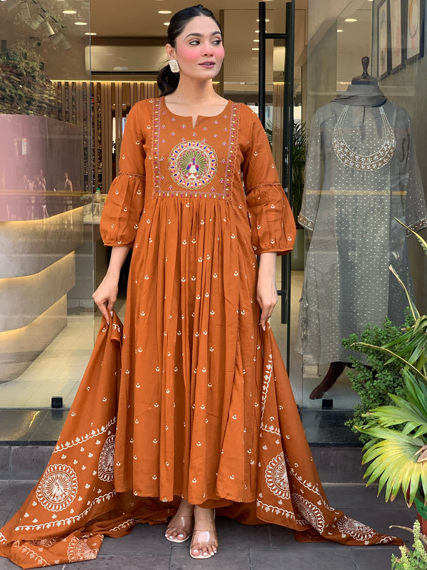 Women's Cotton Khadi Print Embroidered Kurta Pant Set With Printed Cotton Dupatta