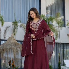 Women's Chinon Printed Kurta Pant & Organza Dupatta Set