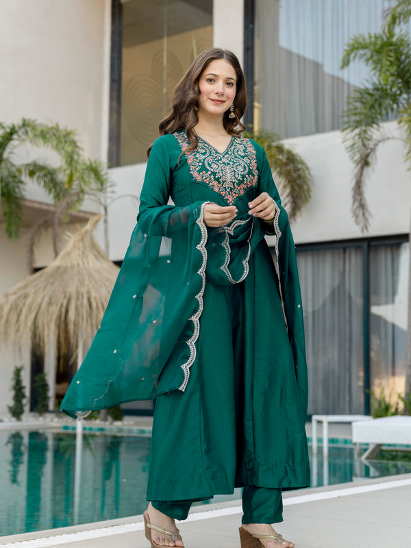 Women's Chinon Printed Kurta Pant & Organza Dupatta Set