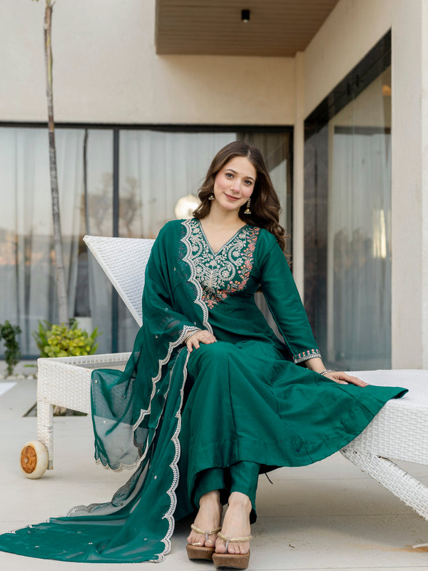 Women's Chinon Printed Kurta Pant & Organza Dupatta Set