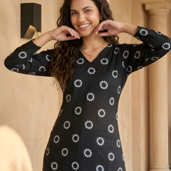 Women’s Black Cotton Printed Straight Short Kurti