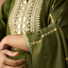 Parampara Kurta Pant Set With Jacquard Dupatta