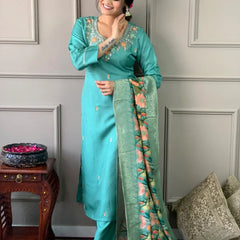 Women's Silk Blend Kurta Pant Set With Dupatta