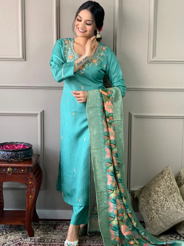 Women's Silk Blend Kurta Pant Set With Dupatta
