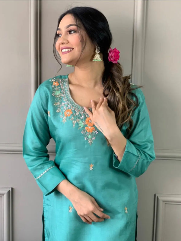 Women's Silk Blend Kurta Pant Set With Dupatta
