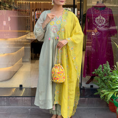 Parampara Silk Kurta Set With Organza Dupatta