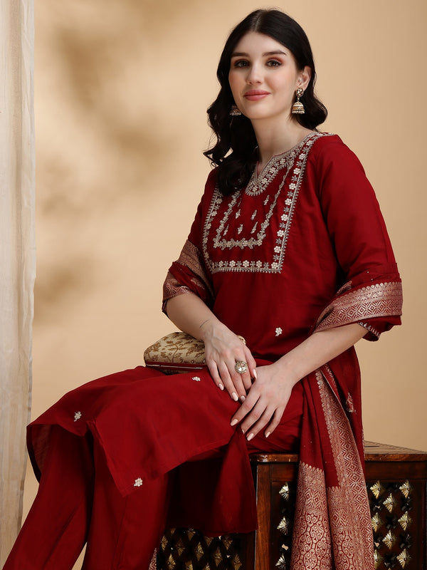 Women's Red Embroidered Cotton Blend Kurta Pant Set With Dupatta