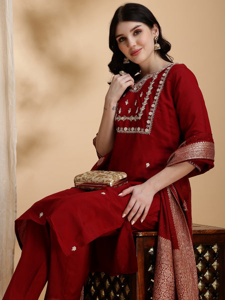 Women's Red Embroidered Cotton Blend Kurta Pant Set With Dupatta