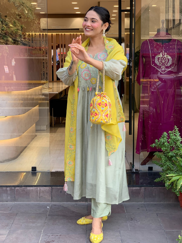 Parampara Silk Kurta Set With Organza Dupatta