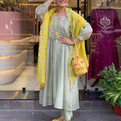 Parampara Silk Kurta Set With Organza Dupatta