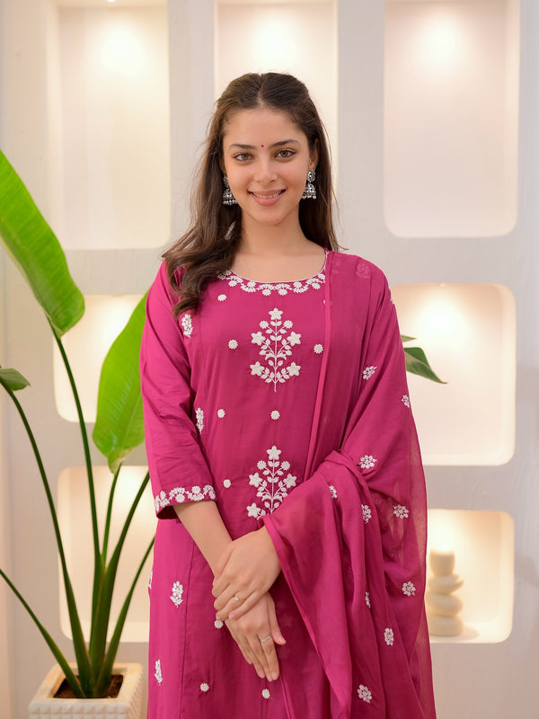 Women’s Rayon Slub Embroidered Kurta With Pant & Chanderi Dupatta Set