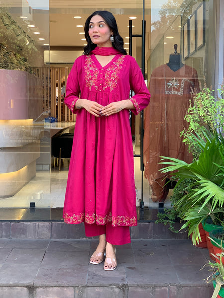 Women's Chanderi Silk Kurta Pant Set With Embroidered Dupatta
