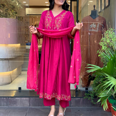 Women's Chanderi Silk Kurta Pant Set With Embroidered Dupatta