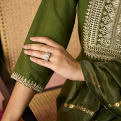 Parampara Kurta Pant Set With Jacquard Dupatta