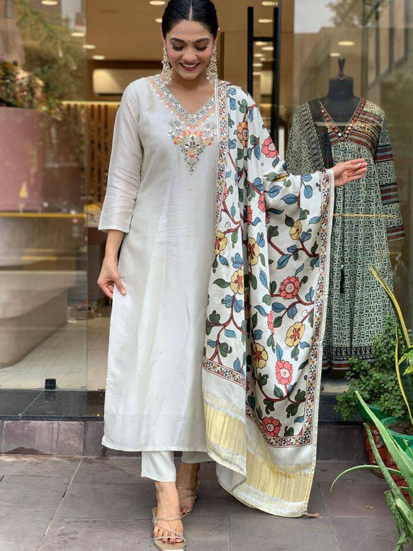 Women’s Viscose Chanderi Embroidered Kurti with Stitched Bottom & Printed Dupatta Set