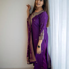 Silk Blend Kurta Set With Zcard Dupatta