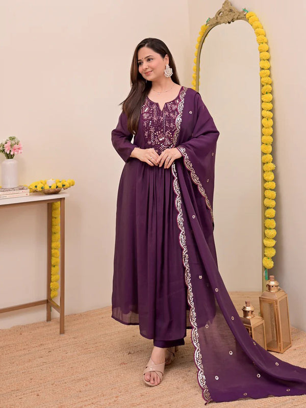 Women's Chanderi Silk Embroidered Kurta Pant Set With Chanderi Dupatta
