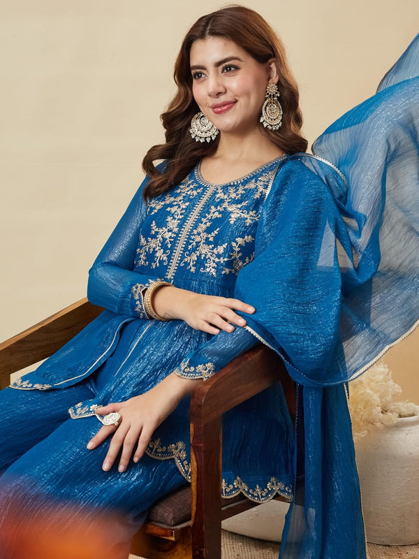 Women's Crunchy Silk Kurta With Pant & Dupatta Set