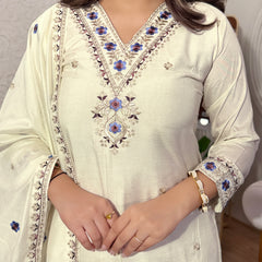 Women’s Viscose Silk Embroidered Kurta With Chanderi Pant & Dupatta Set