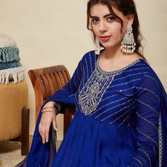 Women Embroidere Silk Straight Kurta Pant Set With Silk Dupatta