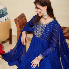 Women Embroidere Silk Straight Kurta Pant Set With Silk Dupatta