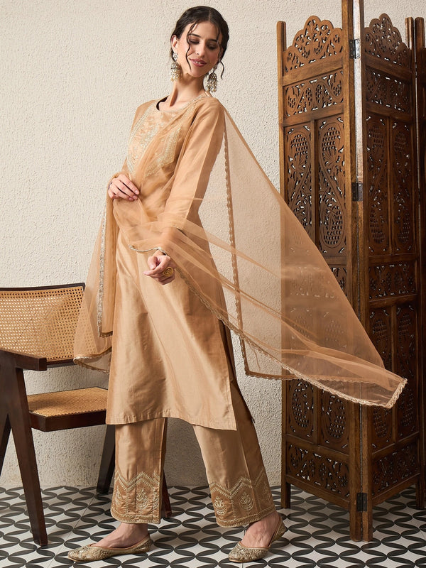 Silk Blend Kurta Set With Net Dupatta