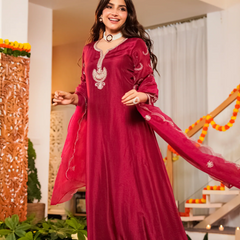 Premium Silk Blend Ethnic Suit Set With Chanderi Dupatta
