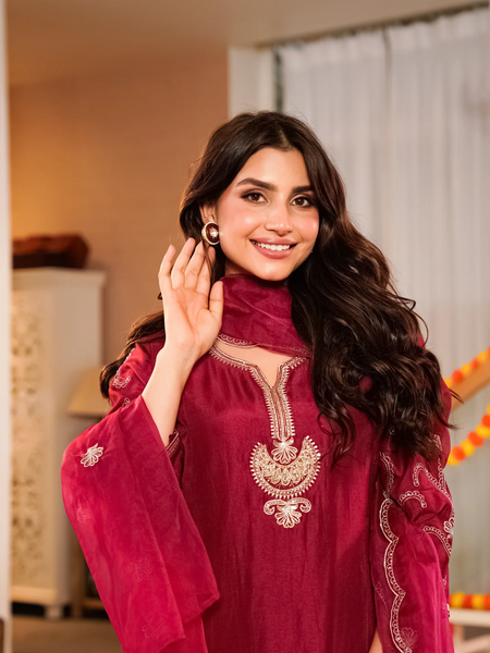 Premium Silk Blend Ethnic Suit Set With Chanderi Dupatta