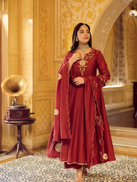 Chanderi Silk Kurta Set With Embroidered Chanderi Dupatta