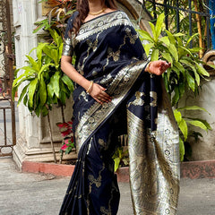 Woven Design Banarasi Silk Blend Saree With Blouse Piece