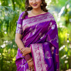 Woven Design Banarasi Silk Blend Saree With Blouse Piece