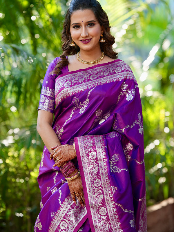 Woven Design Banarasi Silk Blend Saree With Blouse Piece