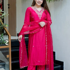 Women's Embroidered Viscose Chanderi Straight Kurta With Pant & Organza Dupatta Set