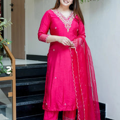 Women's Embroidered Viscose Chanderi Straight Kurta With Pant & Organza Dupatta Set